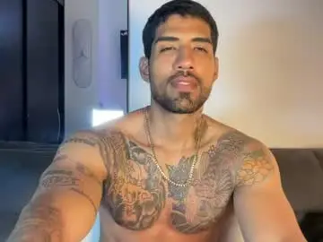 Chaturbate Live Sex Cam of myke_esthetic