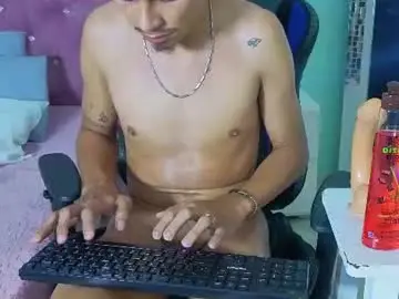 Chaturbate Sex Cam of julian_blaze7