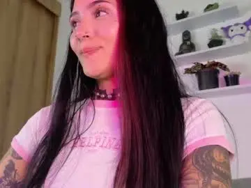 Chaturbate Live Sex Cam of sara_queen9
