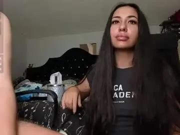 Chaturbate Live Sex Cam of chrisstop18