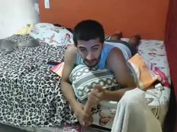 Chaturbate Free Porn Cam of maxi_dick33