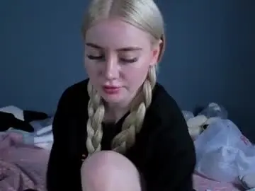 Chaturbate Live Porn of lillie_berry
