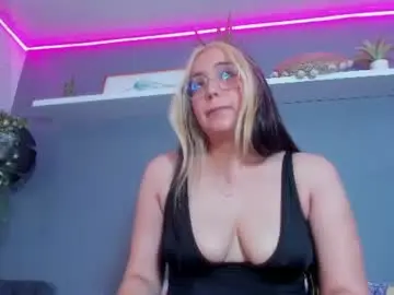 Chaturbate Best live sex cam show of mylleana