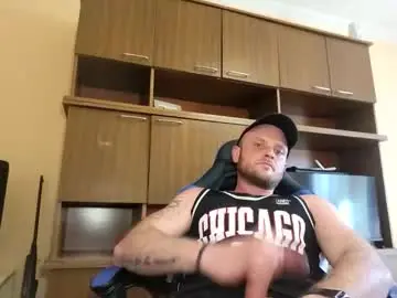 Chaturbate Live Sex Cam of bigtimeruin1995