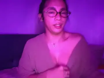 Chaturbate Adult Video Chat of iluvchardonnay