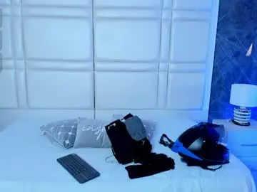 Chaturbate Sex Cam of charlotte_whitee1