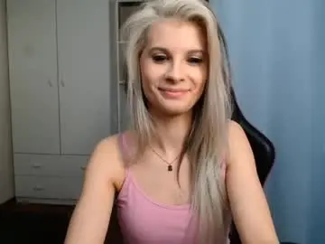 Chaturbate Nude Webcam of kristineamore