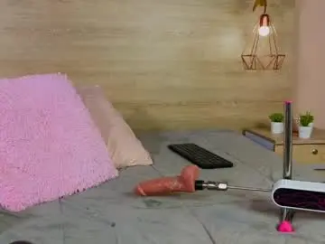 Chaturbate Live Sex Cam of ella_mon