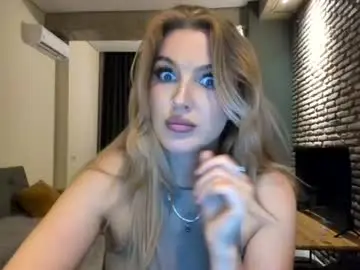 Chaturbate Sex Chat of hi_lina