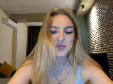 Chaturbate Live Sex of hi_lina