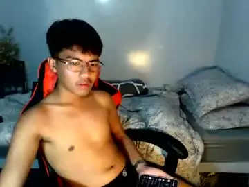 Chaturbate Live Sex Cam of yourseaman_minato