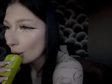 Chaturbate Watch Live Sex Cams of miamicute1