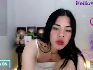 Chaturbate Free Porn Cam of enchantress_mia03