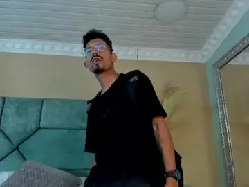 Chaturbate Watch Live Sex Cams of noaahtylor
