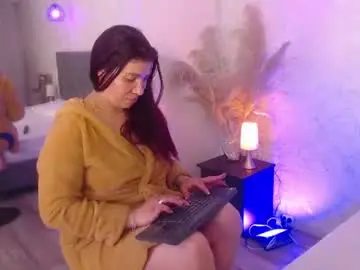Chaturbate Free Live Porn of serena_houstonn