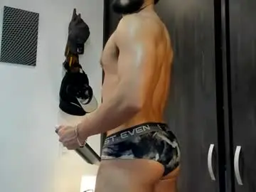 Chaturbate Watch Live Sex Cams of aquiles0224