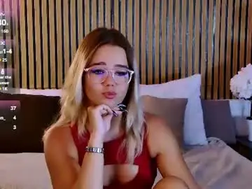 Chaturbate Live Sex Cam of lilyrabbit
