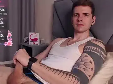 Chaturbate Watch Live Sex Cams of mr_longboy