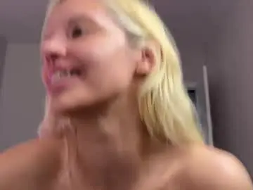 Chaturbate Private Sex Chat of lesi_moonie