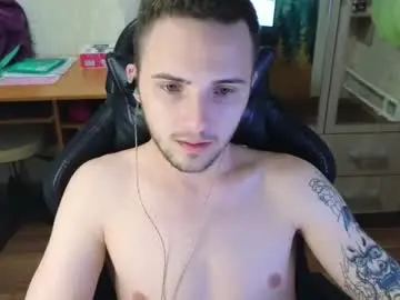 Chaturbate Adult Webcam of golden_boyyy21