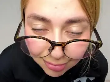Chaturbate Live Sex Cam of hyunjooo