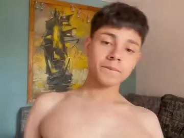 Chaturbate Adult Webcams of andy_belier