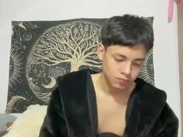 Chaturbate Free Live Porn of andy_belier
