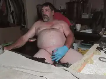 Chaturbate Live Sex Cam of thecajunbator2