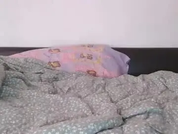 Chaturbate Live Sex Cam of horny_hey
