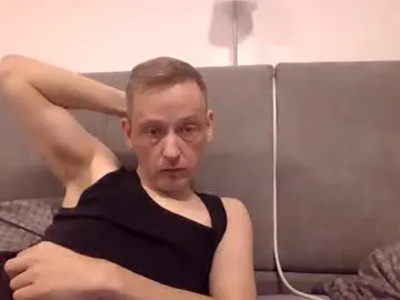 Chaturbate Sex Cam of little_willy82