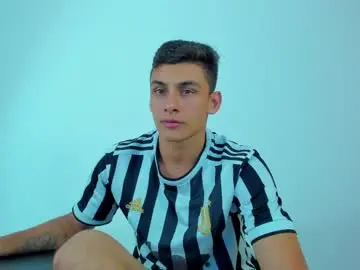 Chaturbate Best live sex cam show of max_wild01