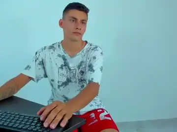 Chaturbate Live Sex of max_wild01