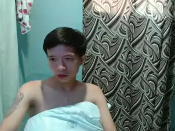 Chaturbate Live Sex Cam of asian_macky