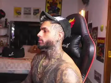 Chaturbate Sex Cam of logan_hugh8