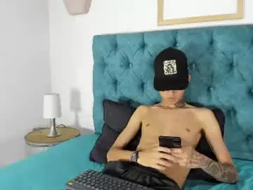 Chaturbate Nude Webcam of asher_lux