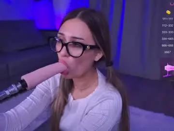 Chaturbate Live Sex Cam of nerdy_freyua