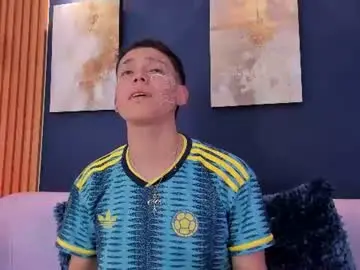 Chaturbate Adult Video Chat of noahh_saenz