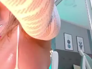 Chaturbate Live Sex Cam of ambarroberts