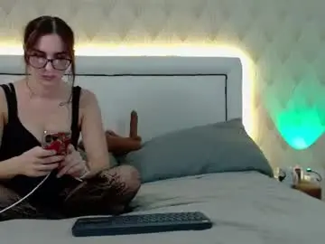 Chaturbate Free Porn Cam of redheadxxl