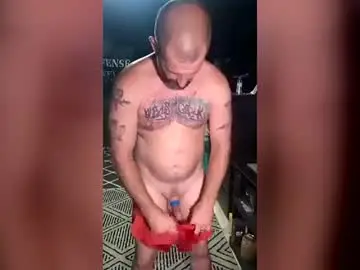 Chaturbate Live Sex Cam of sexydaddy115851