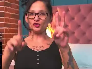 Chaturbate Best live sex cam show of queendiabla
