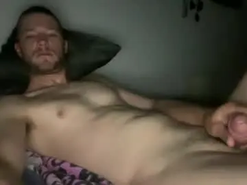 Chaturbate Watch Live Sex Cams of tommygunzsolo