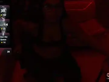 Chaturbate Sex Chat of valeri_harpers4