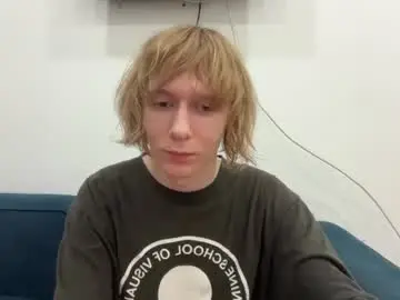 Chaturbate Live Sex Cam of saintfawn