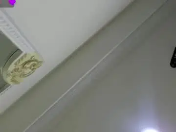 Chaturbate Live Porn of alondrasoomer