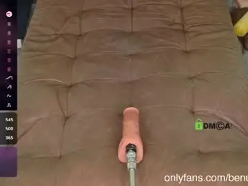 Chaturbate Watch Live Sex Cams of heyhotty1