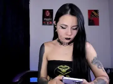 Chaturbate Free Porn Cam of emilyrymer