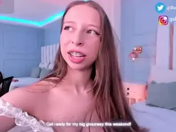 Chaturbate Free Live Porn of gabi_bunny