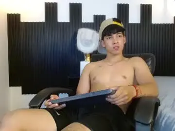 Chaturbate Best live sex cam show of ren_storm