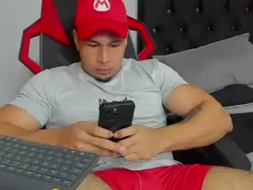 Chaturbate Adult Webcams of tyler_hank1